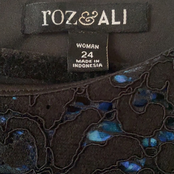 ROZ and ALI dress - midi - floral w/black lace - Plus Sized - Picture 4 of 11